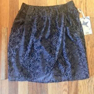 NWT Converse mock wrap mini skirt - sz 4